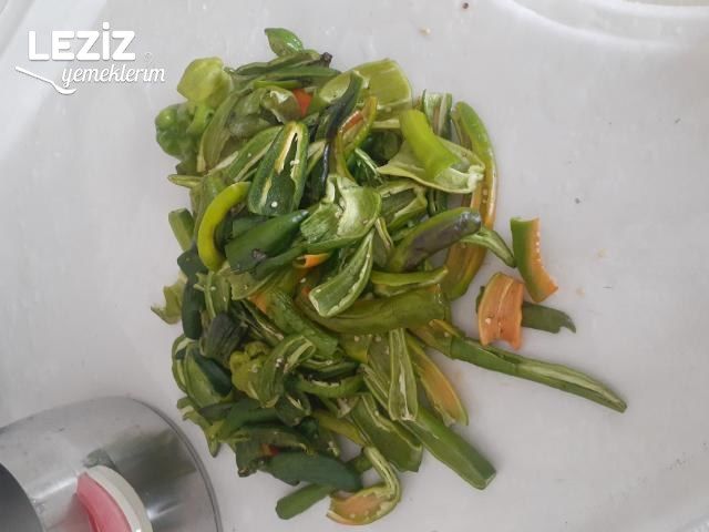 Yağlı Biber Turşusu (Ertesi Güne Hazır)
