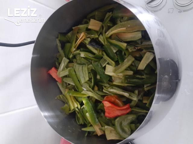 Yağlı Biber Turşusu (Ertesi Güne Hazır)