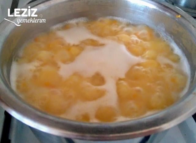 Sütlü Mercimek Çorbası Tarifi