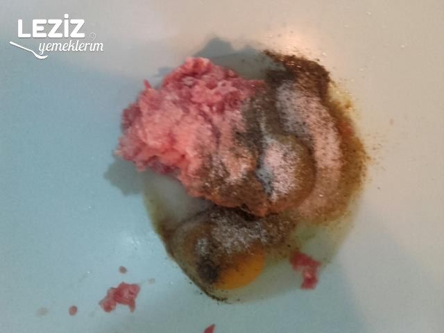 Kadınbudu Köfte Tarifi (Aşama Fotoğrafları İle)