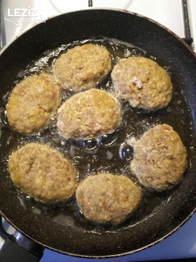 Kadınbudu Köfte Tarifi (Aşama Fotoğrafları İle)