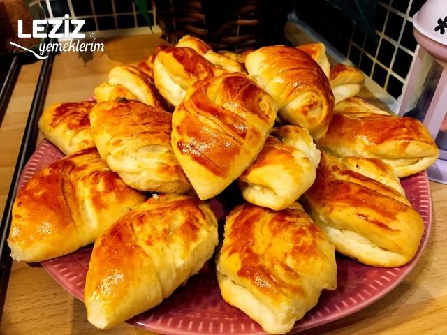 Nefis Peynirli Midye Poğaça