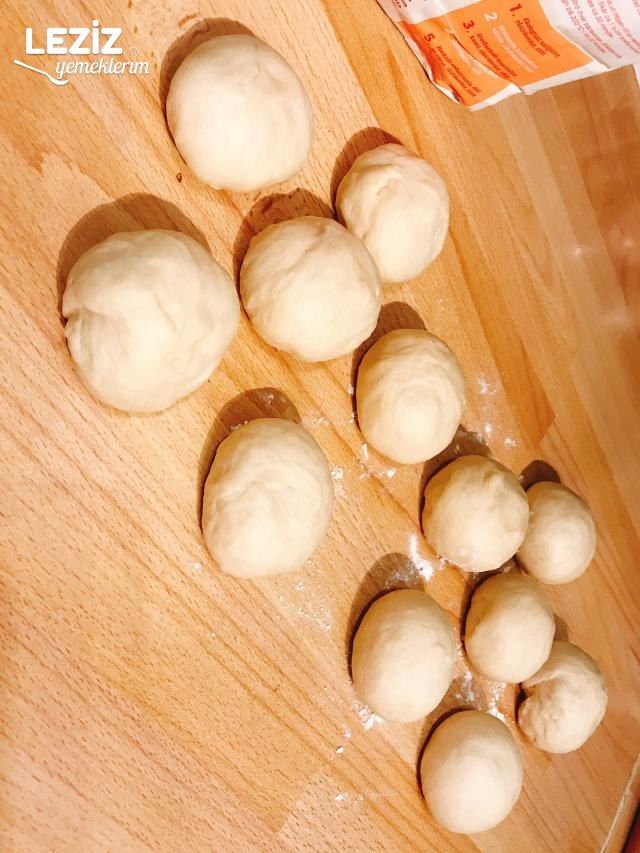 Nefis Peynirli Midye Poğaça