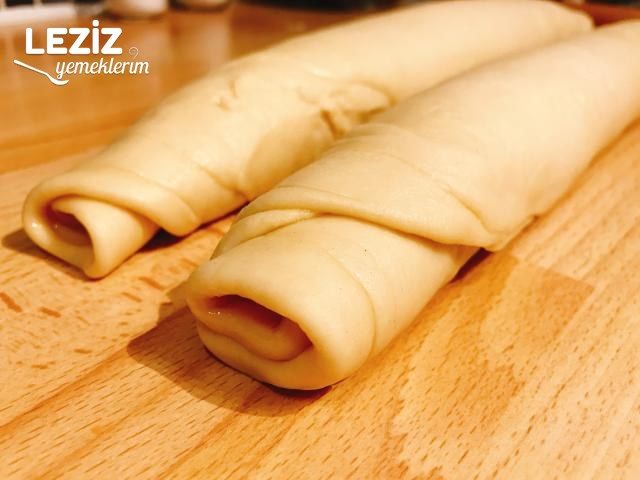 Nefis Peynirli Midye Poğaça