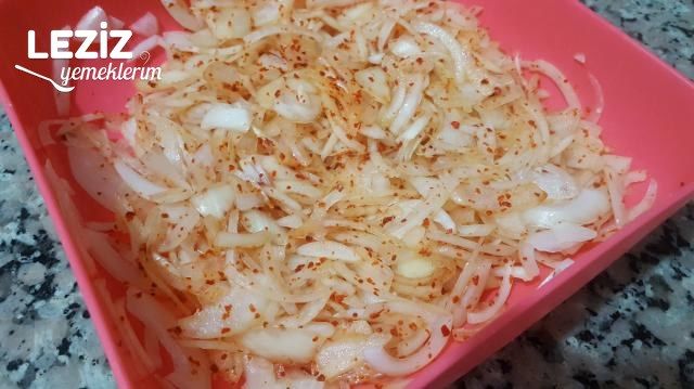 Soğanlı Pul Biberli Çıtır Börek