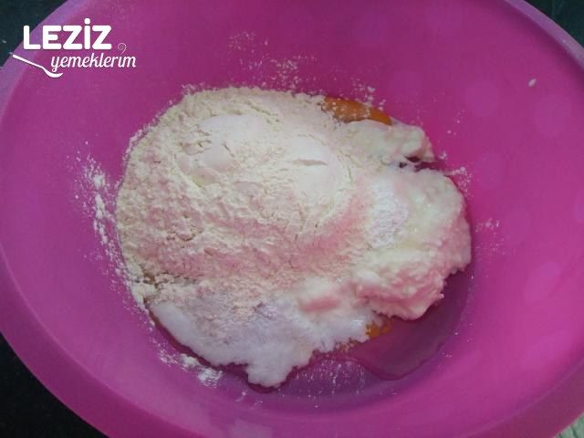 Tavada Pratik Pizza Tarifi