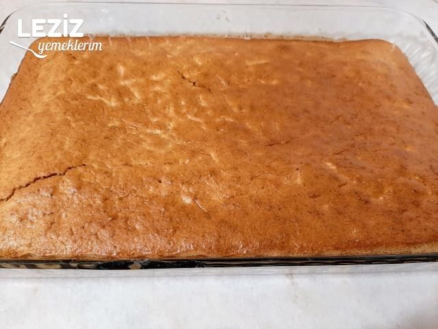 Pekmez Soslu Kek