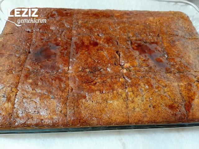 Pekmez Soslu Kek