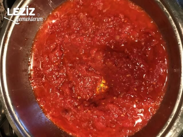 Domates Soslu Erişte