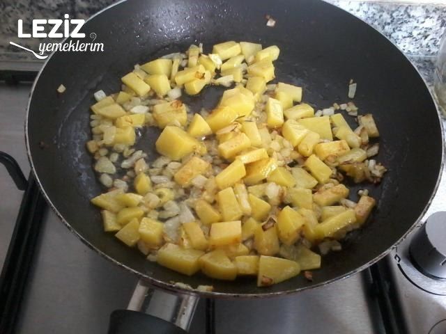 Patatesli Çorba Tarifi