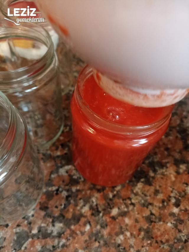 Domates Konservesi Nasıl Yapılır