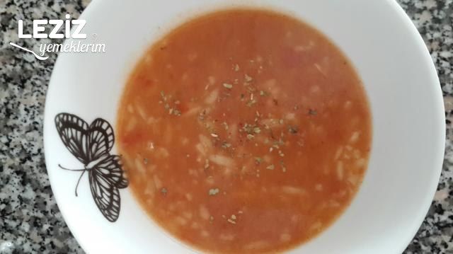 Arpa Şehriyeli Tarhana Çorbası