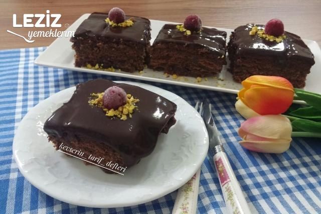 Kendini Yaş Pasta Sanan Tatlı (Bol Çikolatalı)
