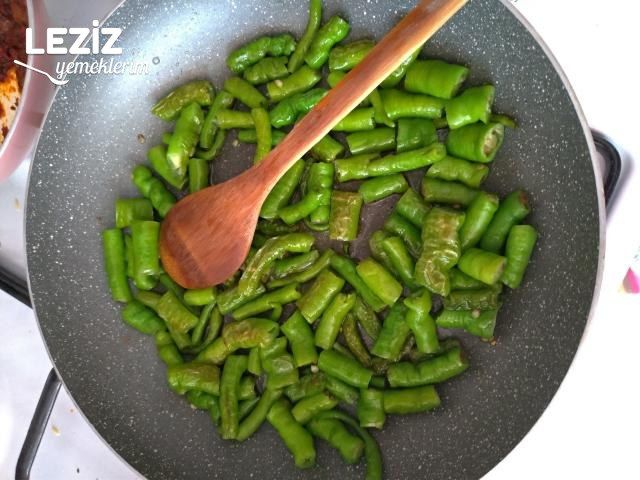 Yoğurtlu Biber Mezesi