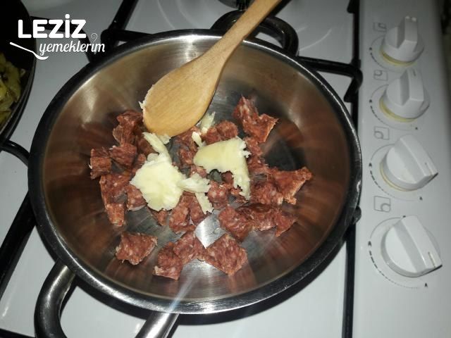 Tereyağlı Sucuklu Yumurta