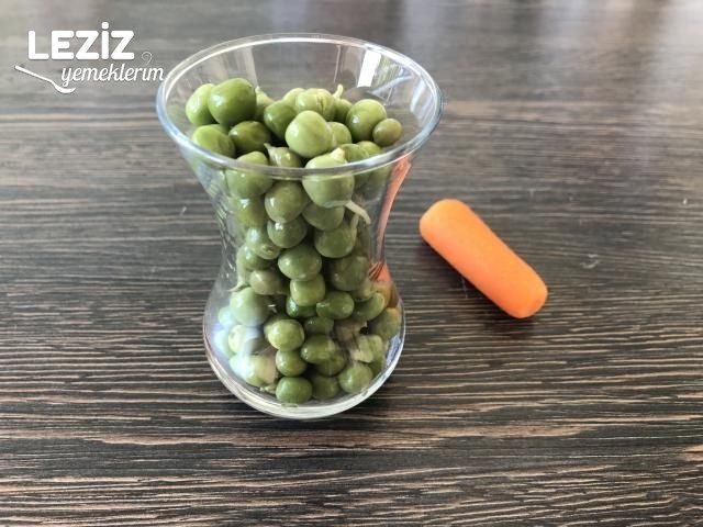 Bezelyeli Havuç Püresi (Bebekler İçin Ek Gıda 6+)