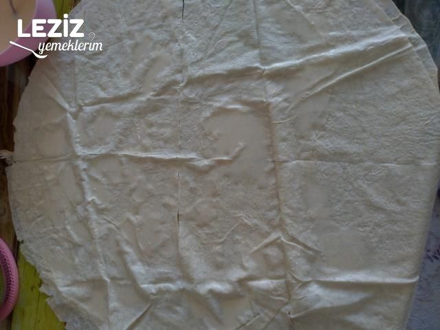 Ispanaklı Gül Börek Tarifi