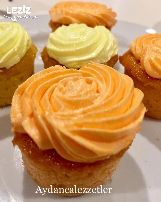 Sade Kokoş Cup Kek Tarifi