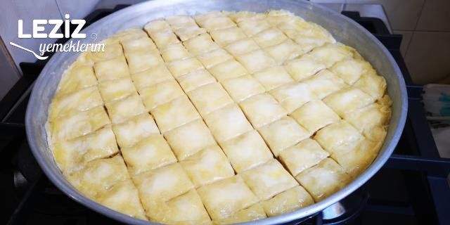Nefis Ev Baklavası ( Çok Pratik) Duble Cevizli
