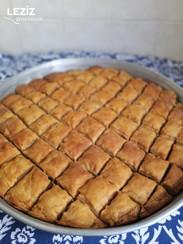 Nefis Ev Baklavası ( Çok Pratik) Duble Cevizli Leziz Yemeklerim