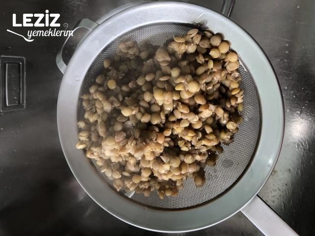 Domatesli Mercimekli Bulgur Pilavı