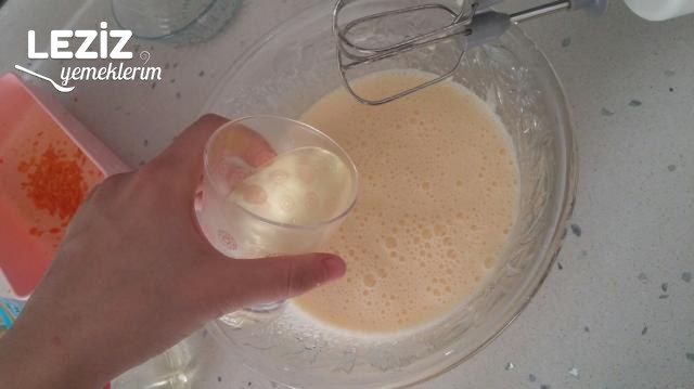 Portakallı Kek (Aşırı Kabaran)