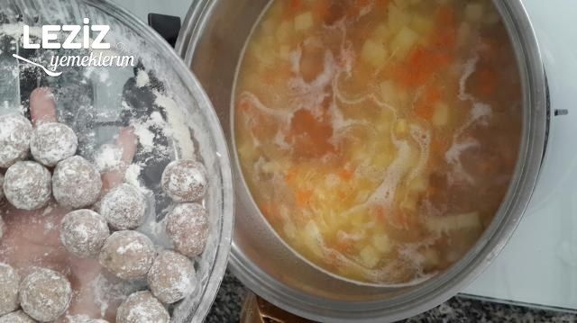Enfes Ekşili Köfte