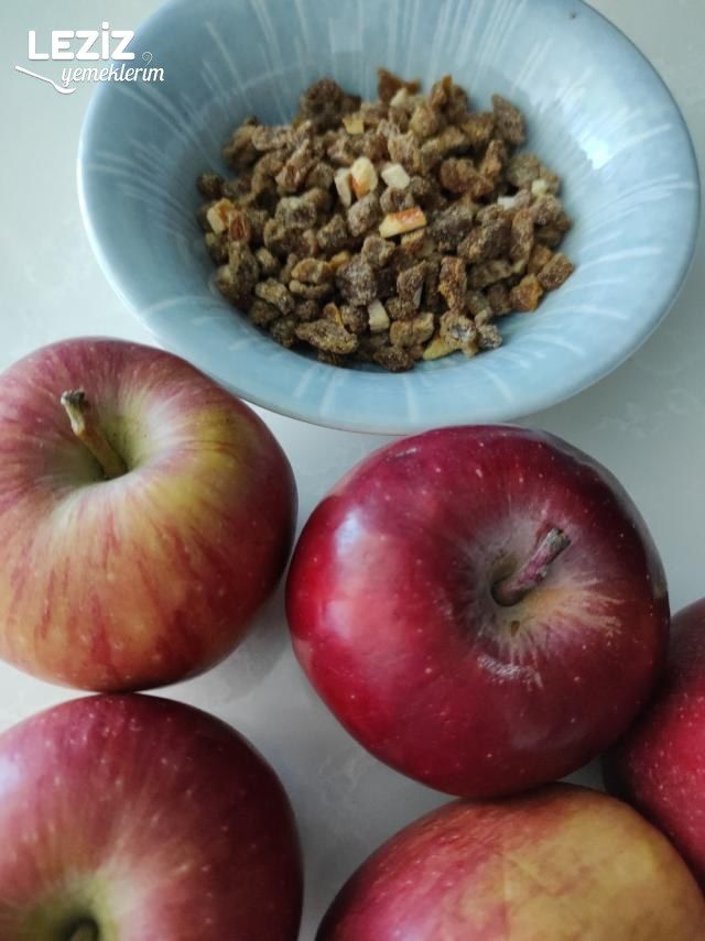 Nefis Elmalı Turta Nasıl Yapılır