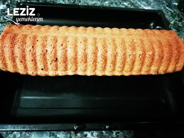 Kavrulmuş Susamlı Tahinli Kek