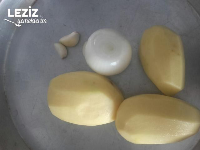 Leziz Fırında Patatesli Köfte Tarifi