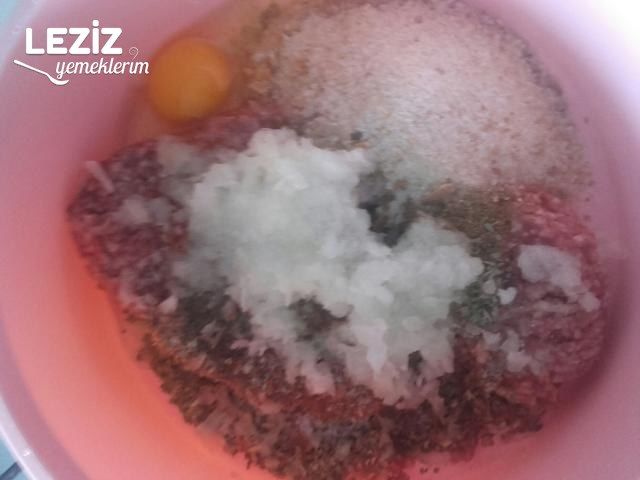 Leziz Fırında Patatesli Köfte Tarifi