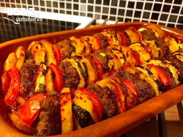 Fırında Köfteli Sebze Dizmesi