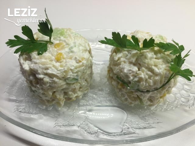 Yoğurtlu Arpa Şehriye Salatası