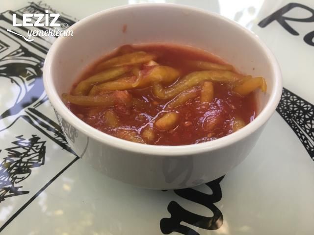 Domates Soslu Biber Turşusu