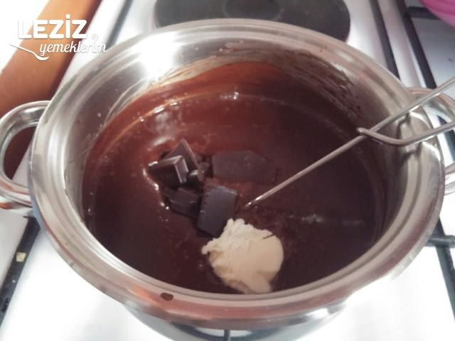 Ev Yapımı Çikolata Sosu