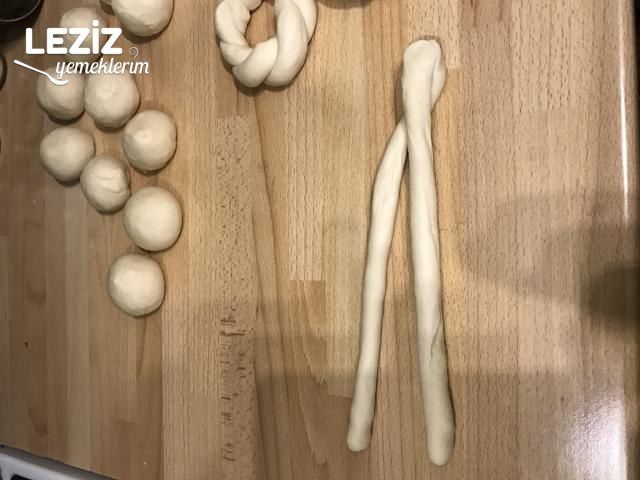 Ev Yapımı Pastane Simidi