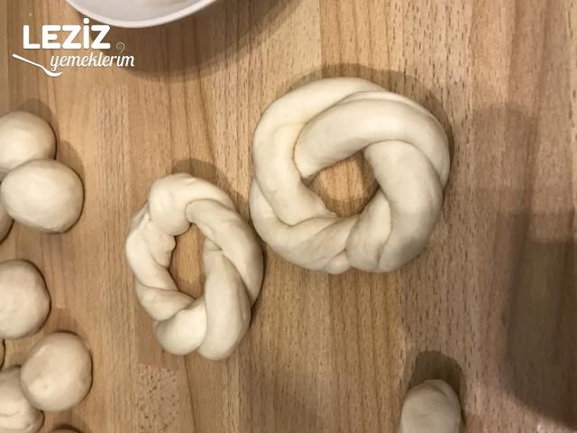 Ev Yapımı Pastane Simidi