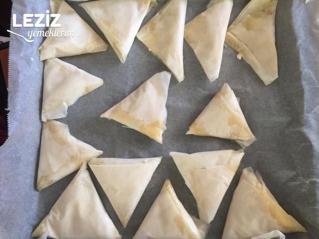 Peynirli Cevizli Muska Baklava (Çok Pratik)