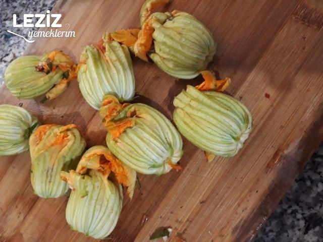 Nefis Kabak Çiçeği Dolması Tarifi