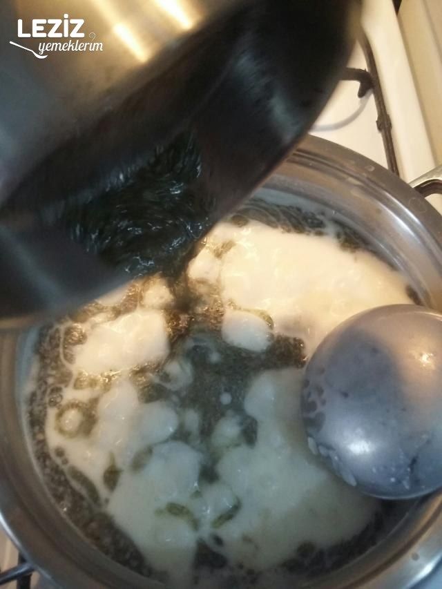 Yayla Çorbası (Kış Aylarının Vazgeçilmezi)