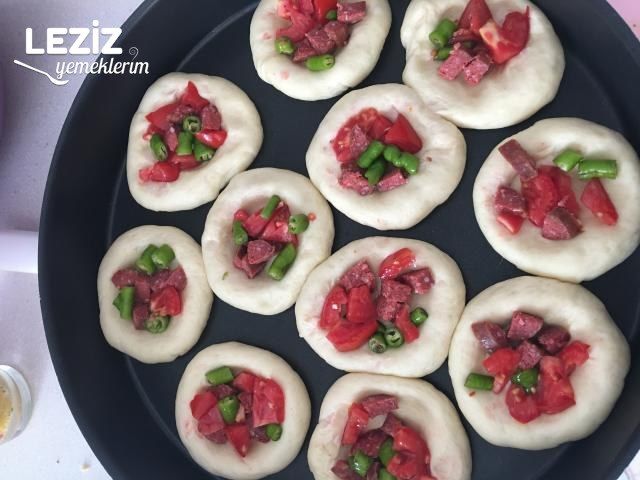 Ev Yapımı Mini Pizza