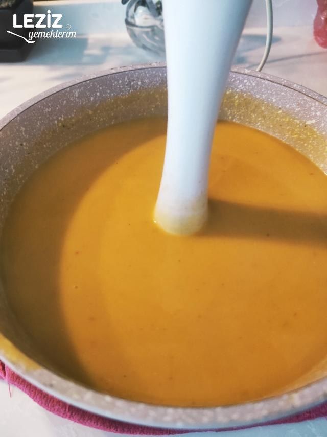 Bol Vitaminli Balkabağı Çorbası Nasıl Yapılır