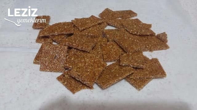 Susamlı Krokan Tarifi (Çay Kahve Yanına)
