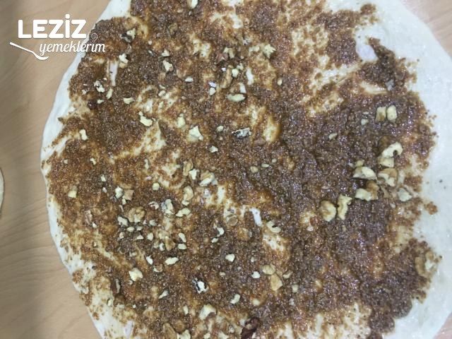 Nefis Haşhaşlı Cevizli Çörek Tarifi