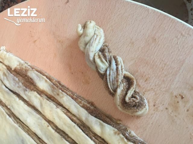 Nefis Haşhaşlı Cevizli Çörek Tarifi