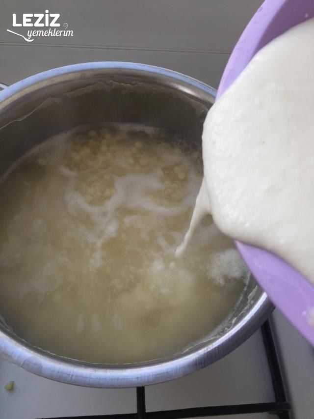 Kuskuslu Yayla Çorbası