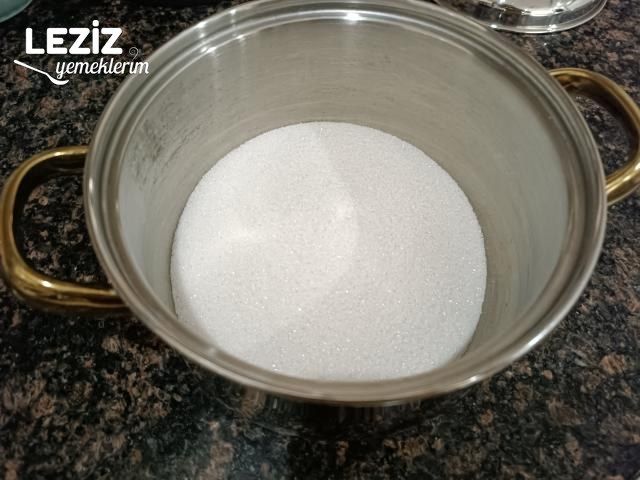 Haşhaşlı Kakaolu Cevizpare Tatlısı