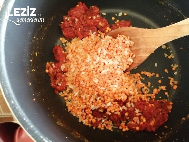 Lezzetli Ezogelin Çorbası Tarifi