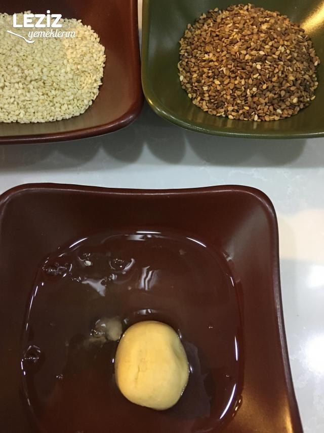 Mahlepli Susamlı Tuzlu Kurabiye Tarifi Leziz Yemeklerim