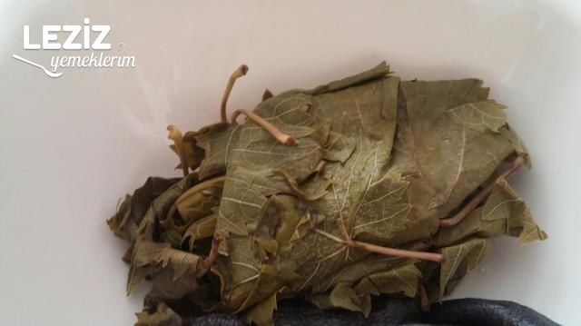 Yaprak Sarma (Kıymalı)